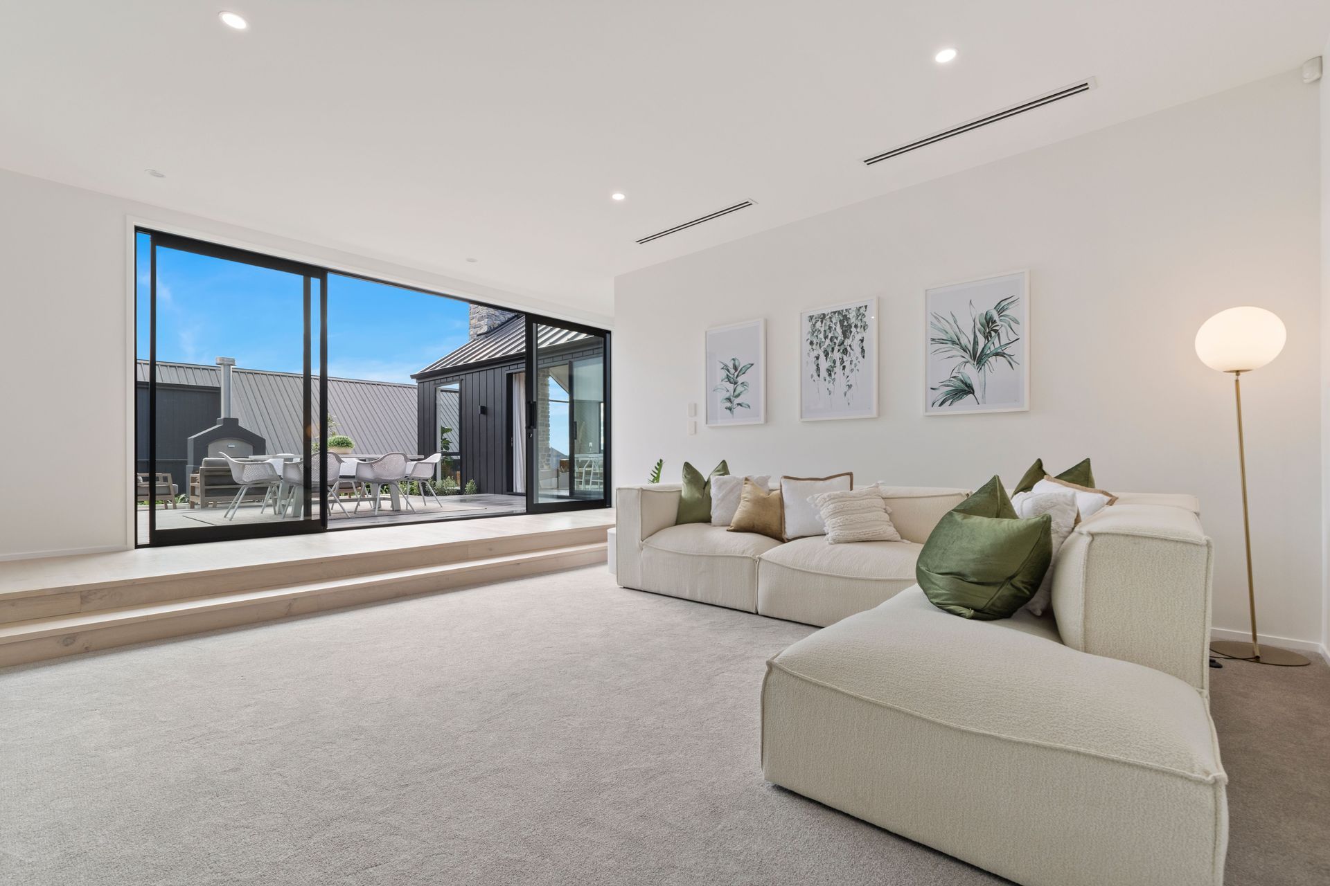 042Open2viewID540696-5WinstoneHouseRoad.jpg