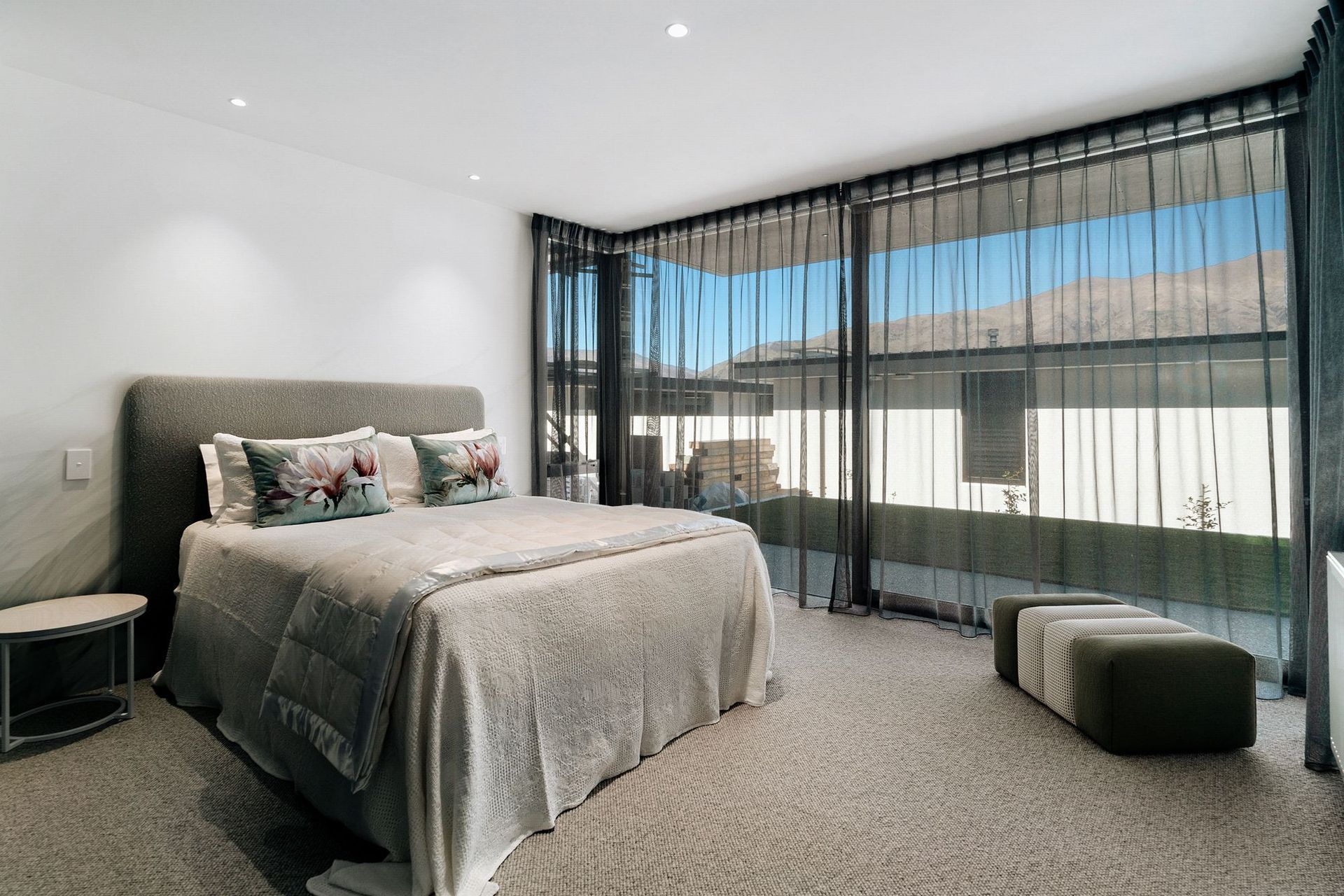 6 Bay Rise