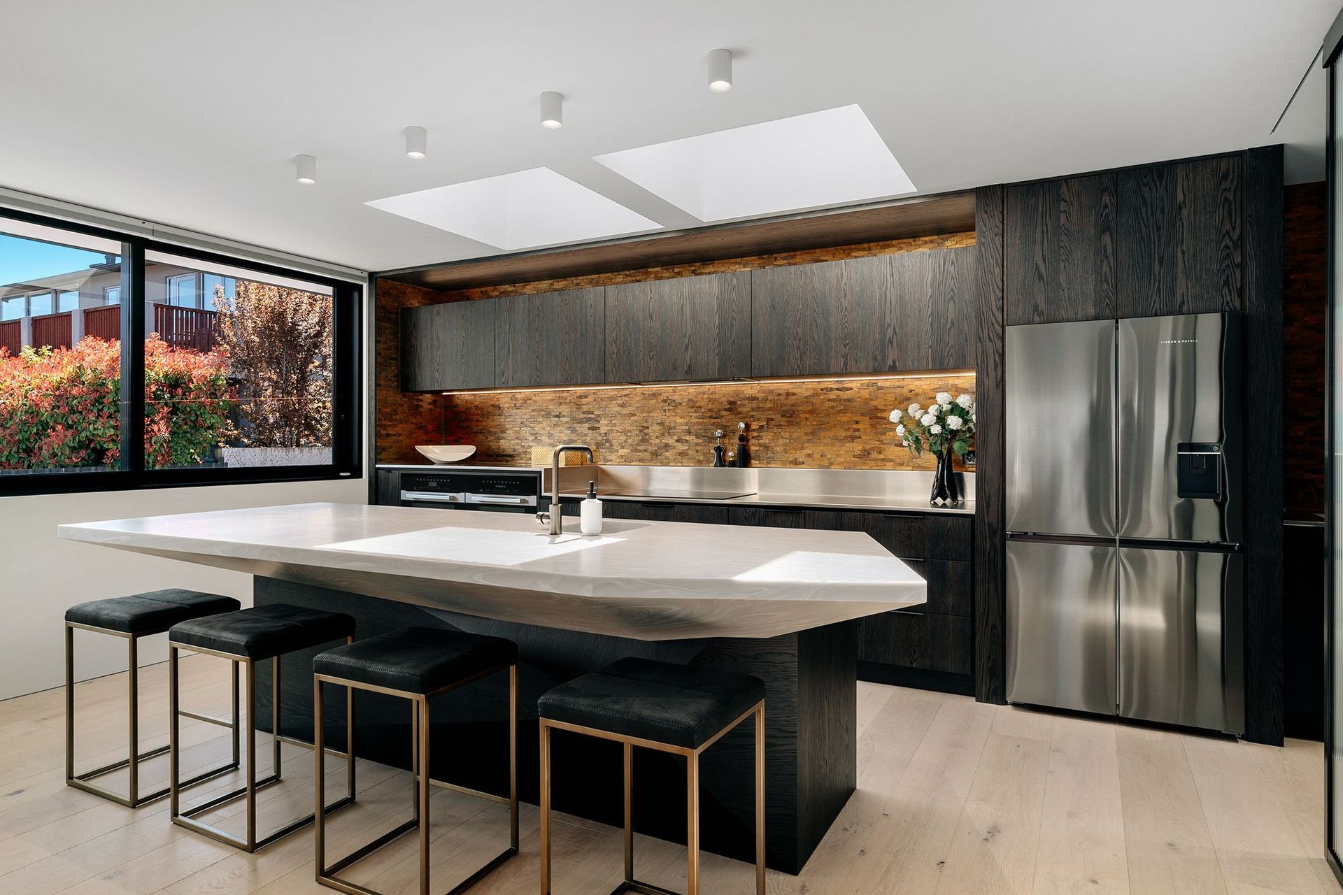 6 Bay Rise