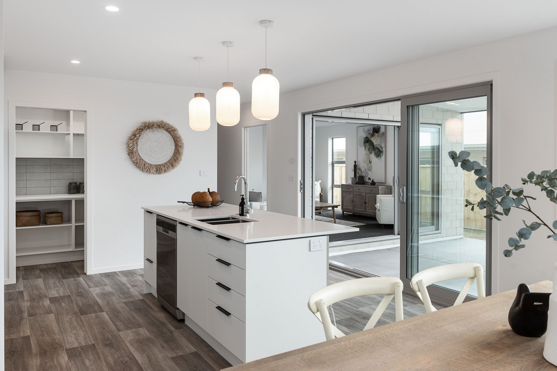 25 Tamihana Ave