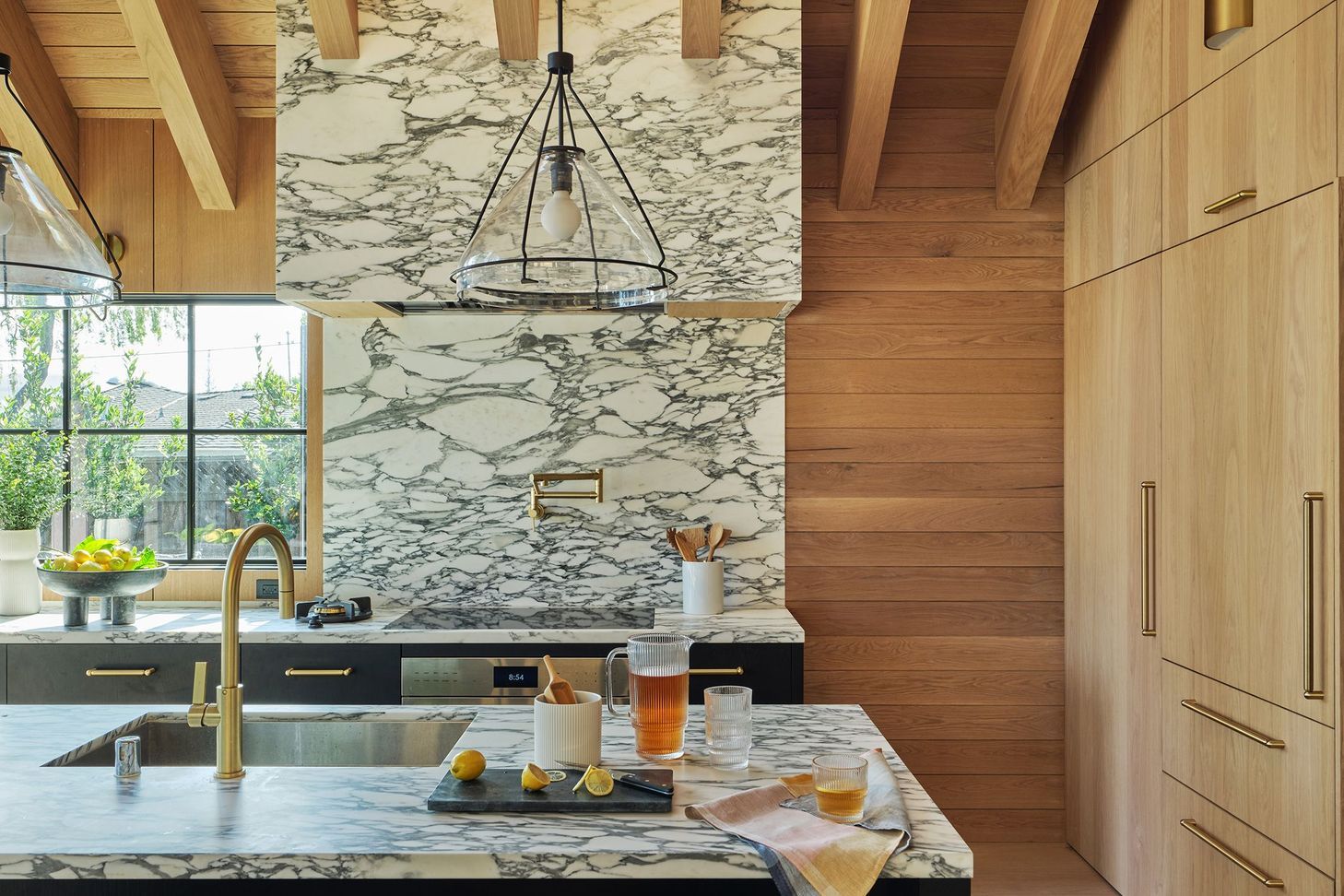 27Kitchen-Hood-REDUCED.jpg