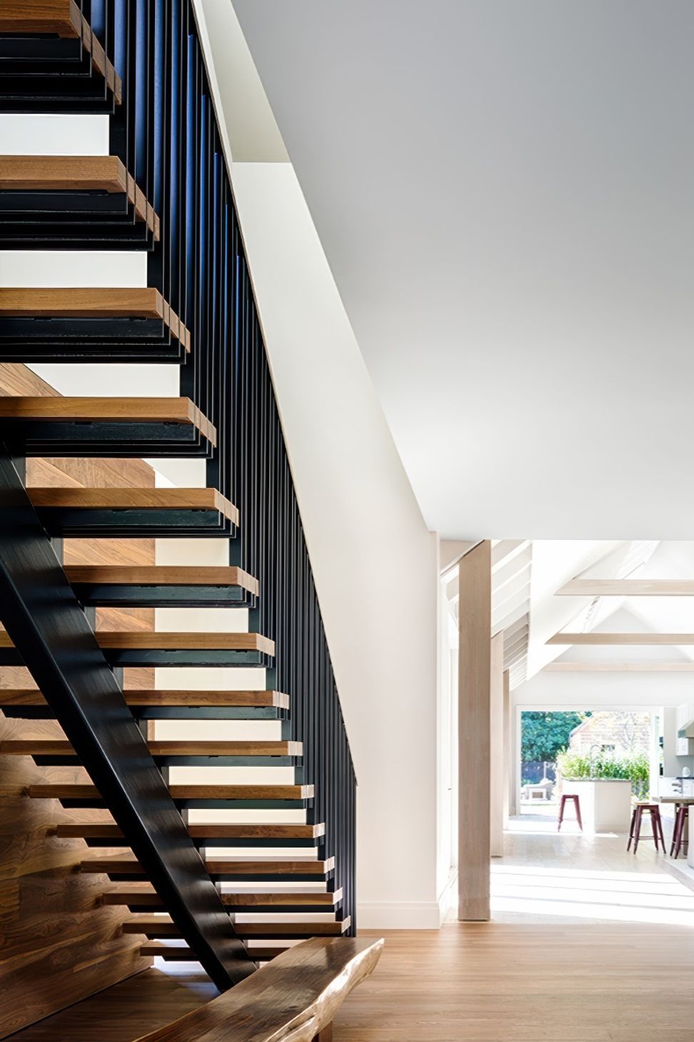 4-east-hampton-stairs-01.jpeg