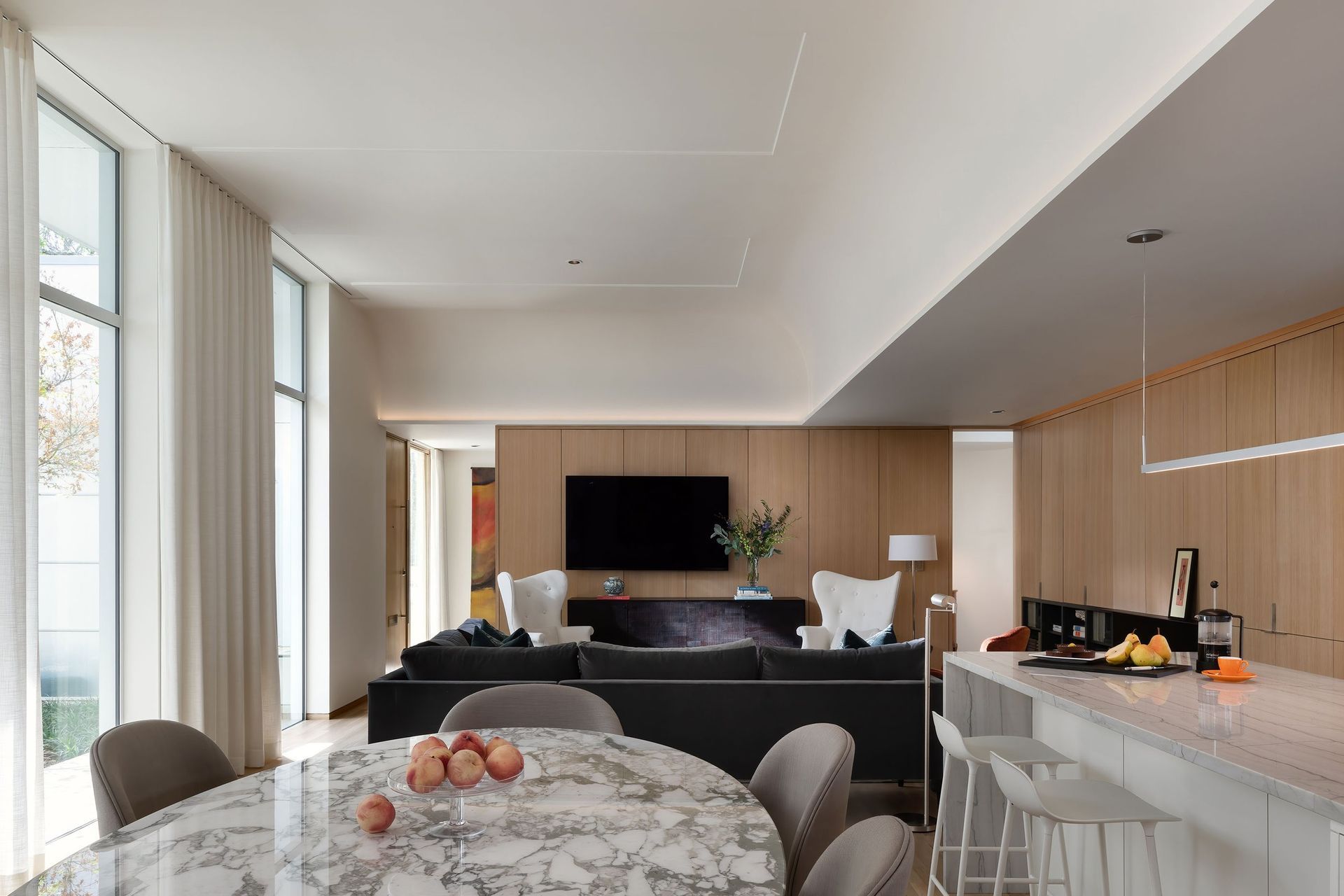 5WethersfieldTownhouseCuppettKilpatrickArchitectureandInteriorDesignaustin-modern-interior-marble-dining-open-concept-living.jpg