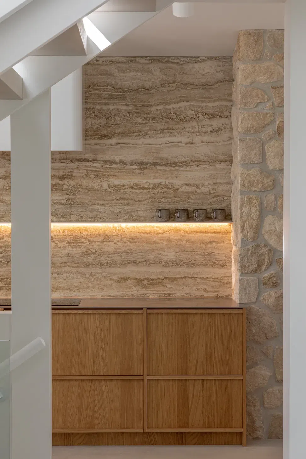 68facf0cd88f3ffc5bf4f89cCasa-de-Playa-de-Verano-Allegro-Brushed-Timber-Veneer-1.webp
