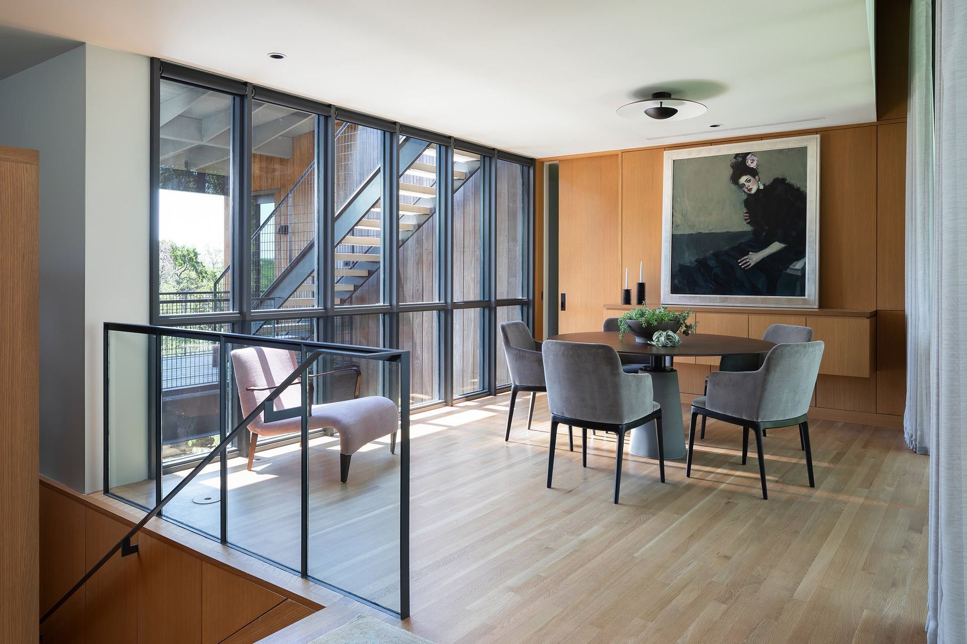 8WoodlandRetreatCuppettKilpatrickArchitectureandInteriorDesignmodern-dining-stairs-wooden-accents.jpg