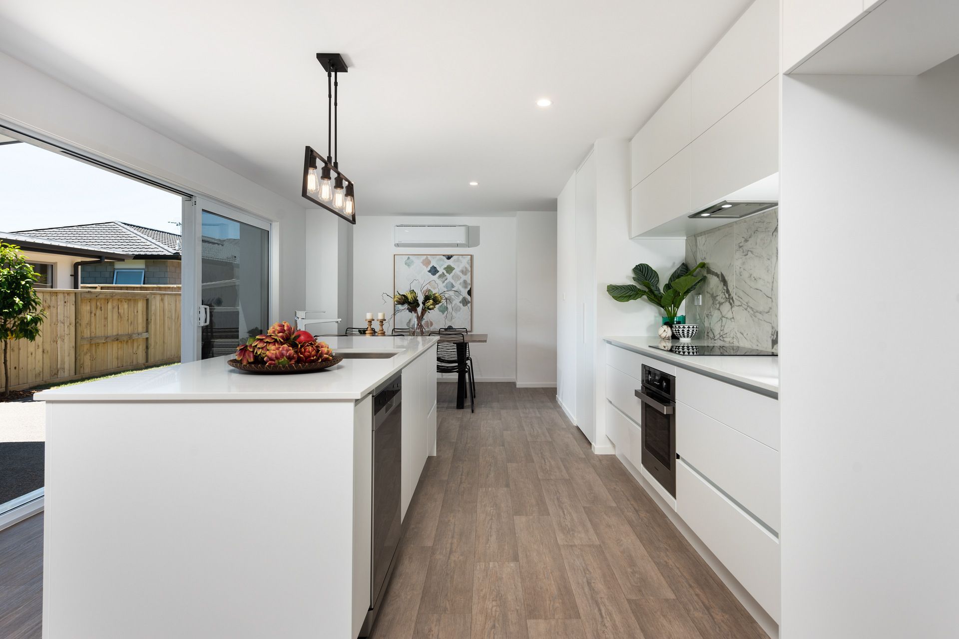 90 Awataha Cres