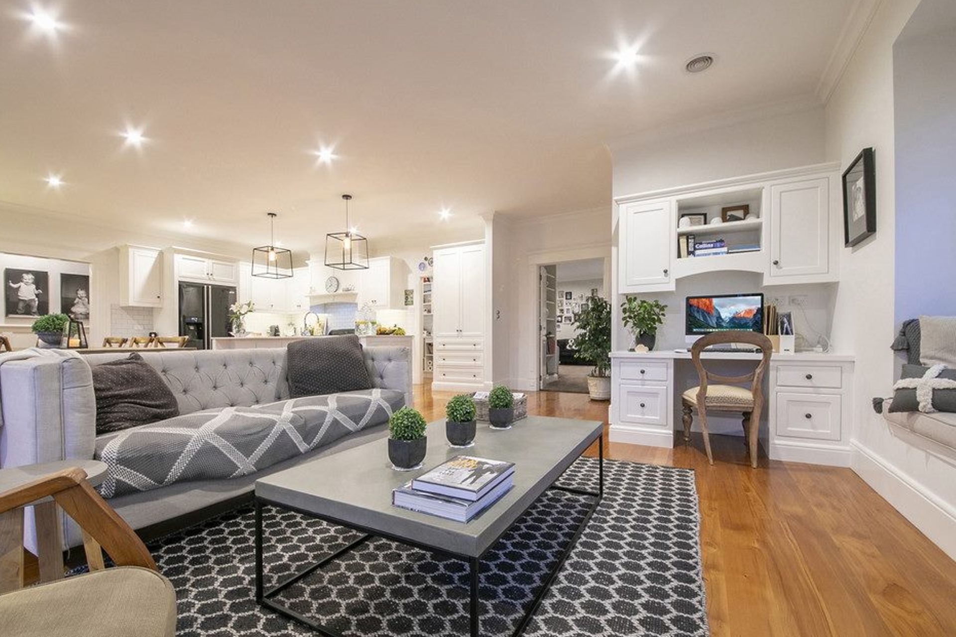 Riverhead Villa