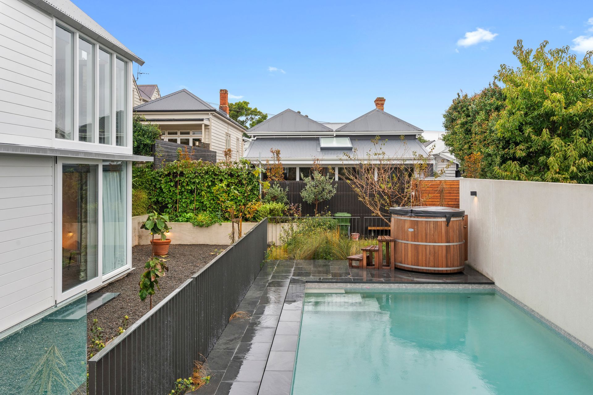 26 Tole Street