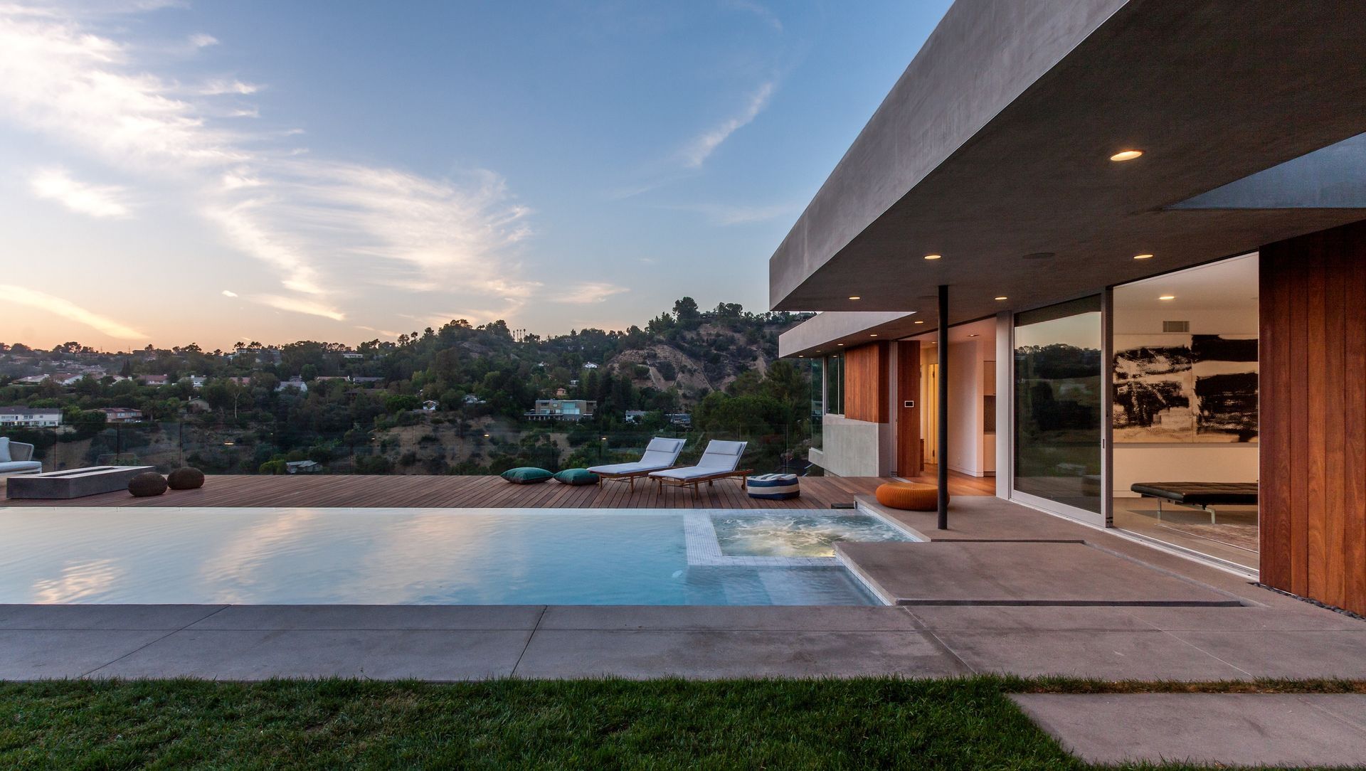 Arby Residence banner