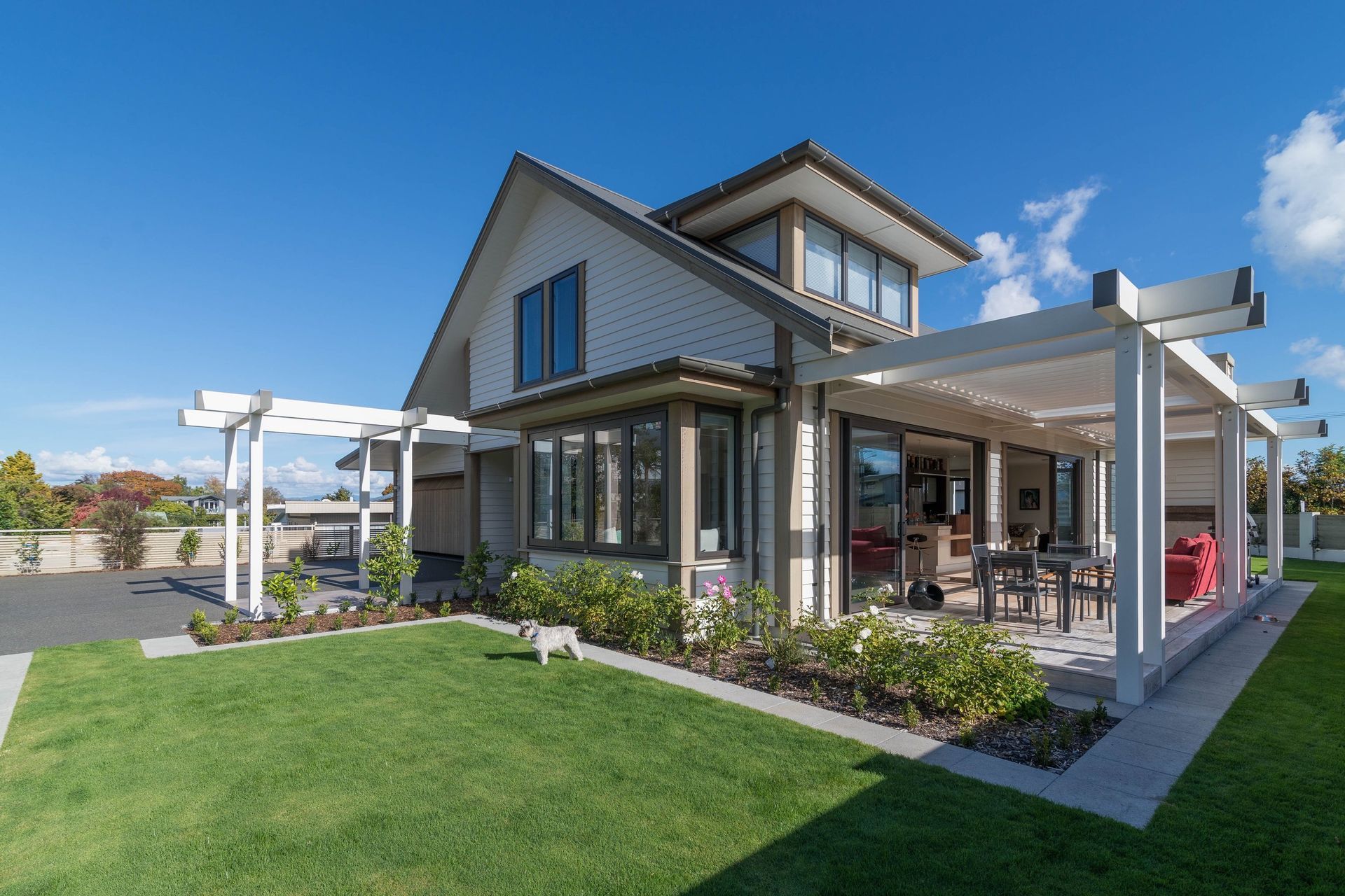 Hosking Home &amp; Boatshed, Bird Area