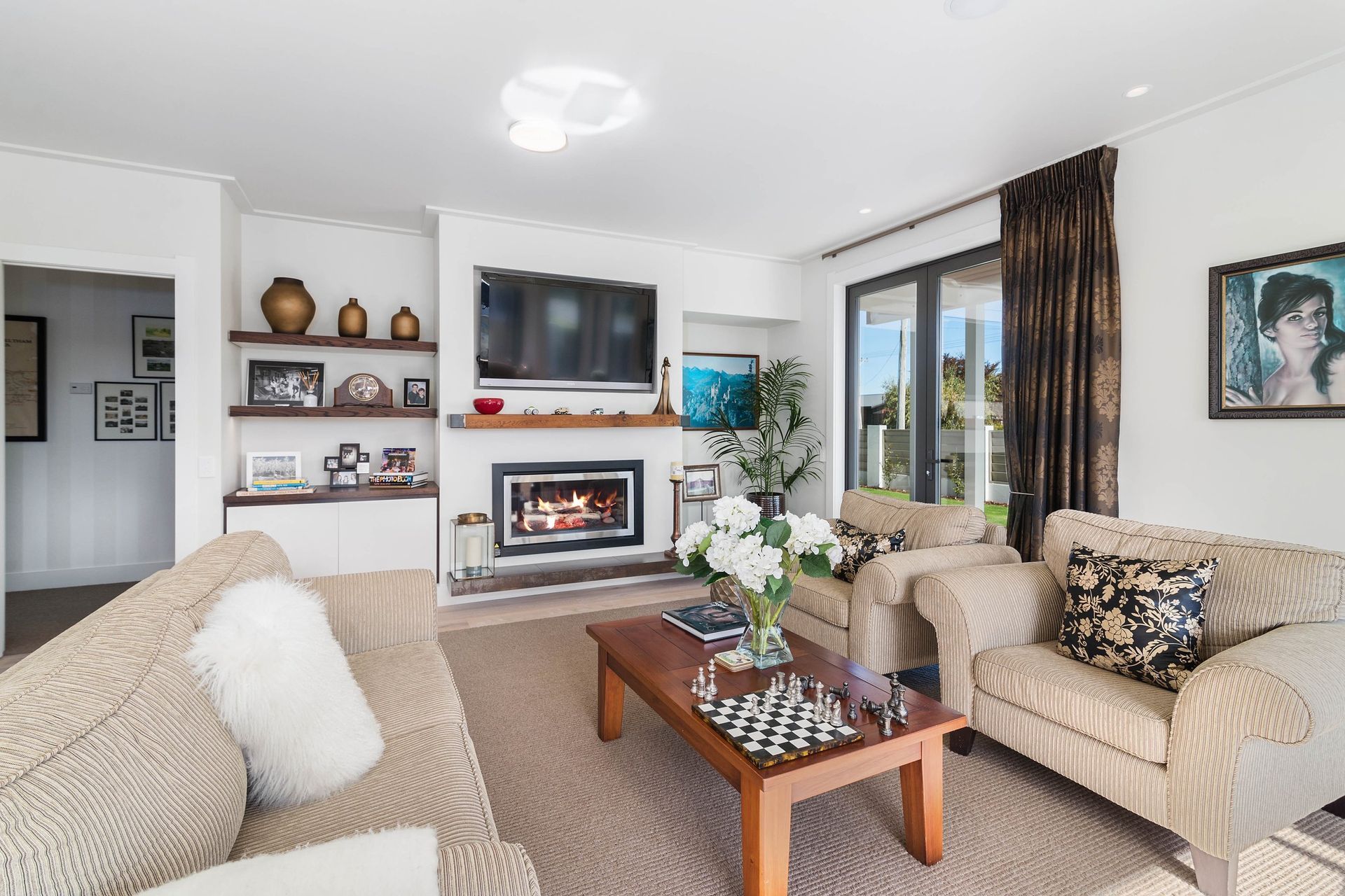 Hosking Home &amp; Boatshed, Bird Area