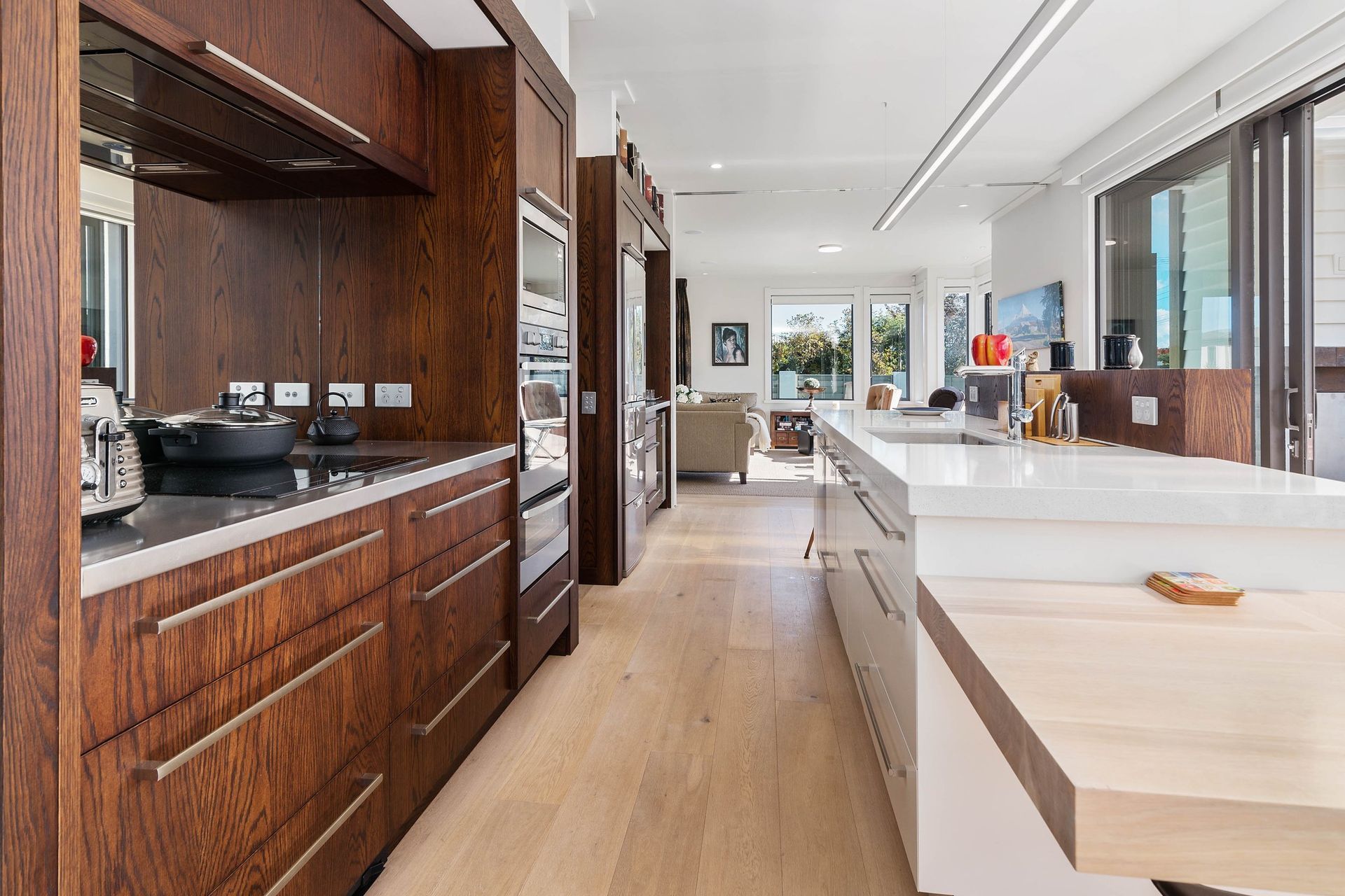 Hosking Home &amp; Boatshed, Bird Area