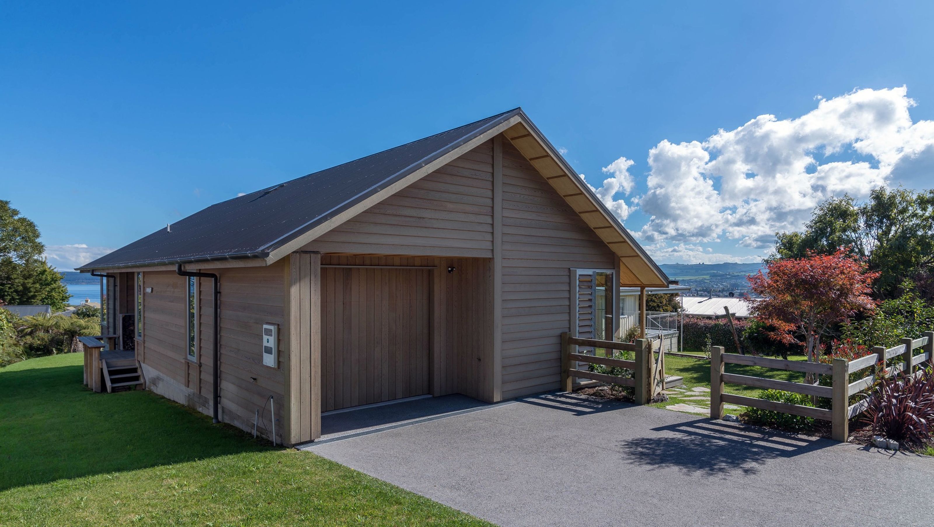 Hursthouse, Hilltop