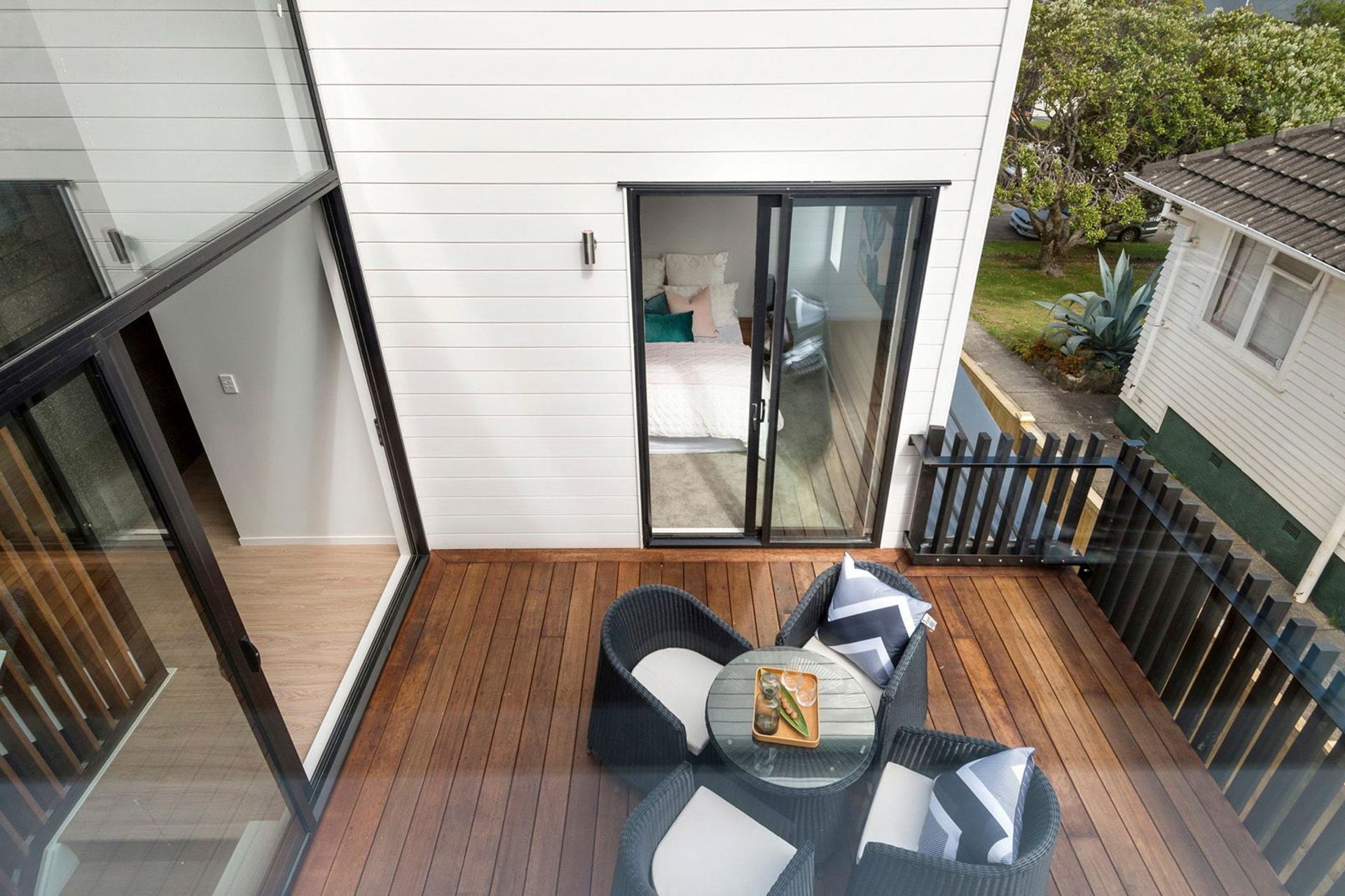 Castledine Crescent, Glen Innes