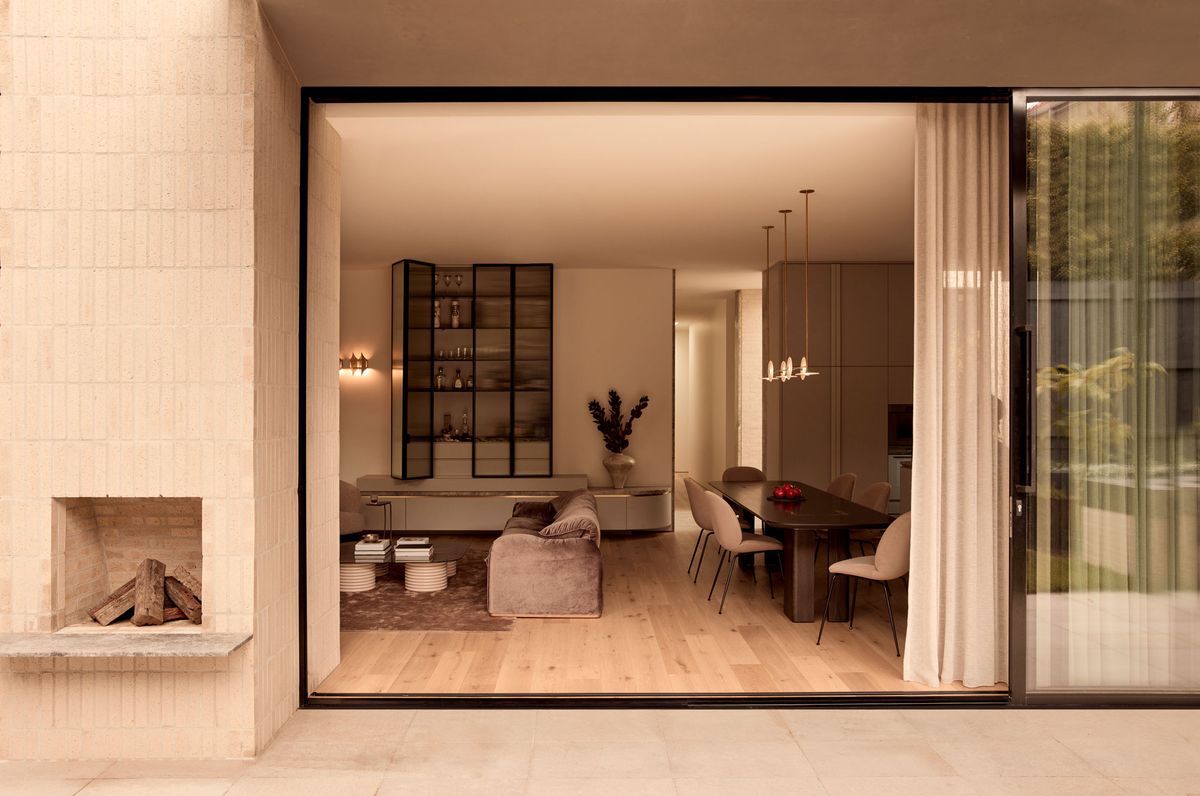 Brixton | Glen Iris