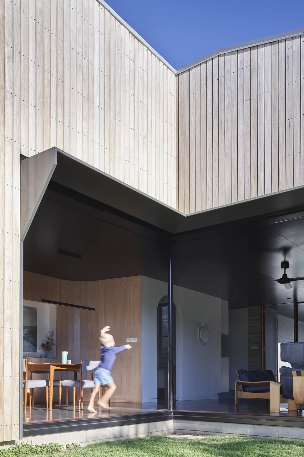 DerrickResidence013-min.jpg