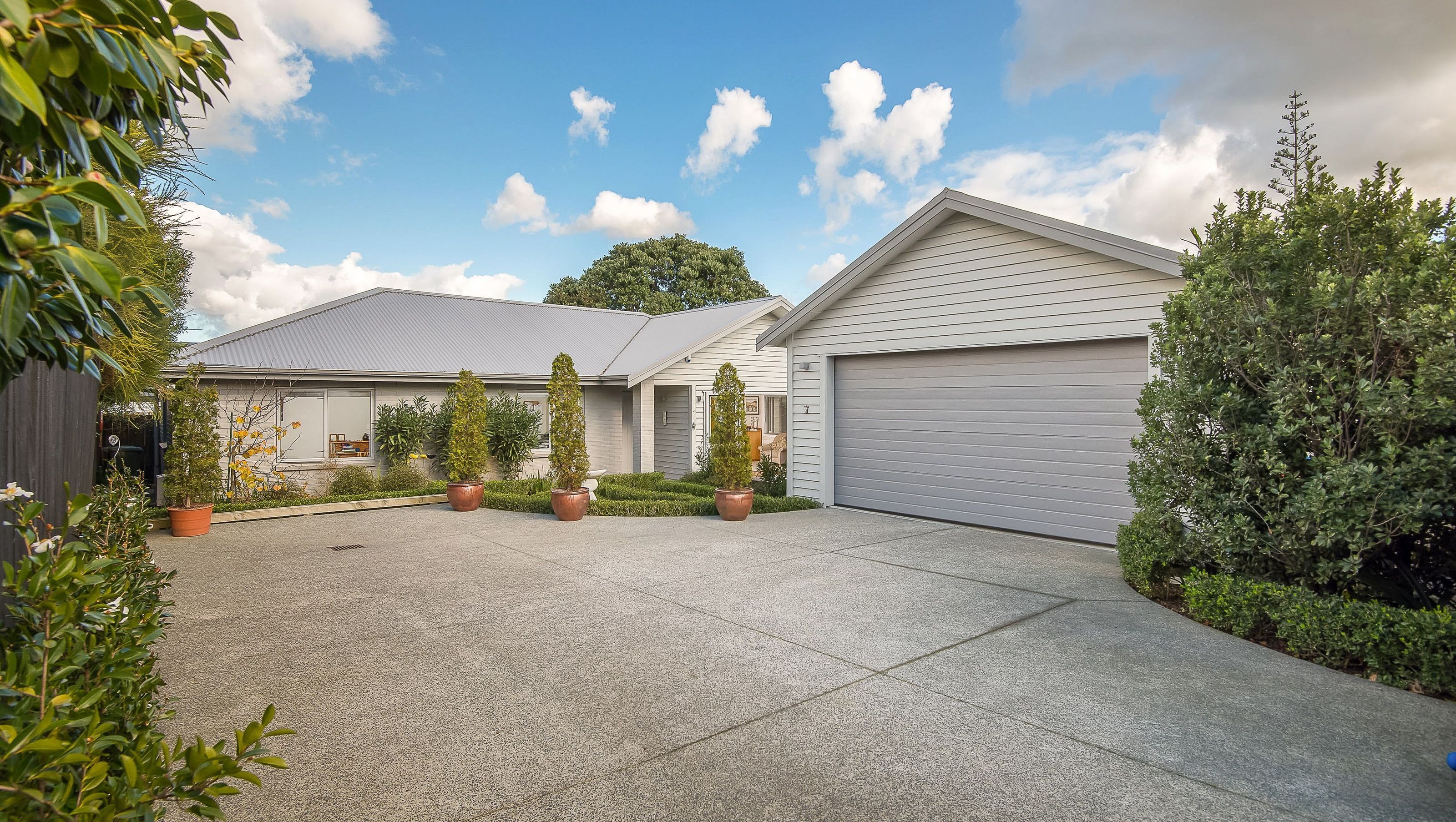 West Tamaki Road House