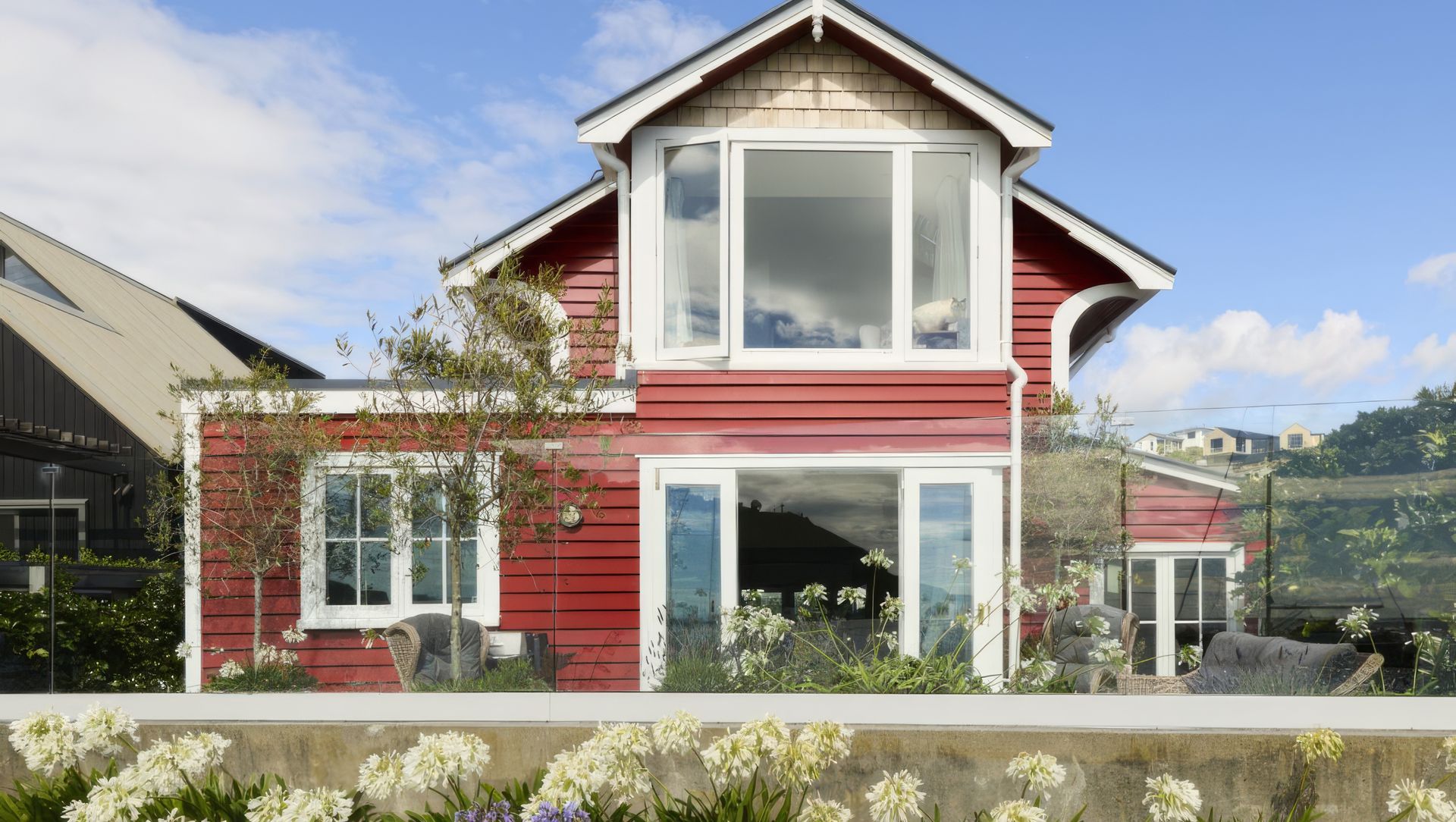 The Red Cottage banner