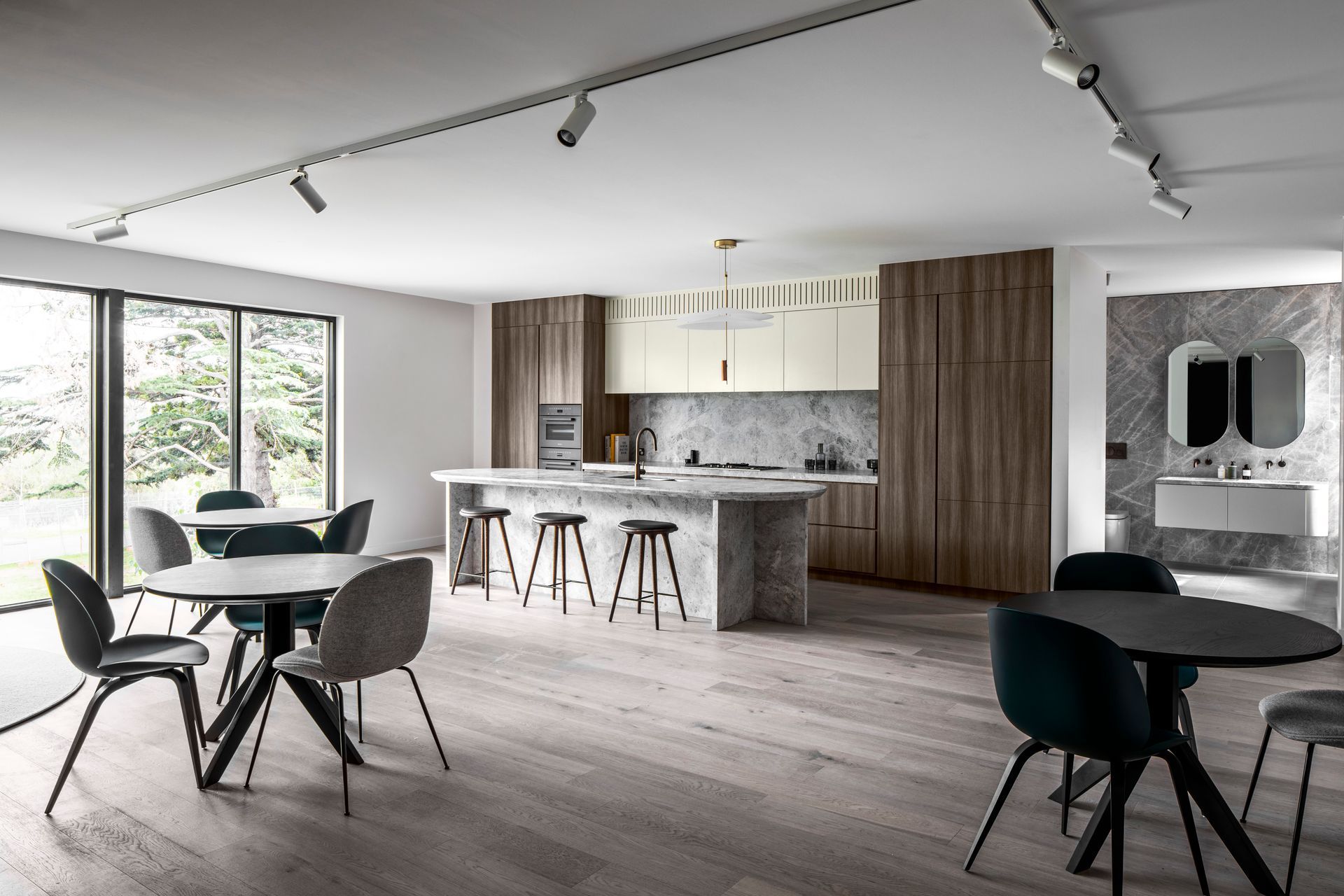 Oakwood Residences