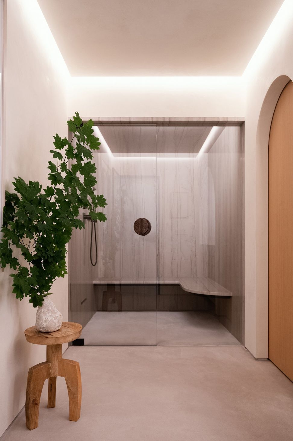 GuggenheimArchitecturegreenleafshower.jpg