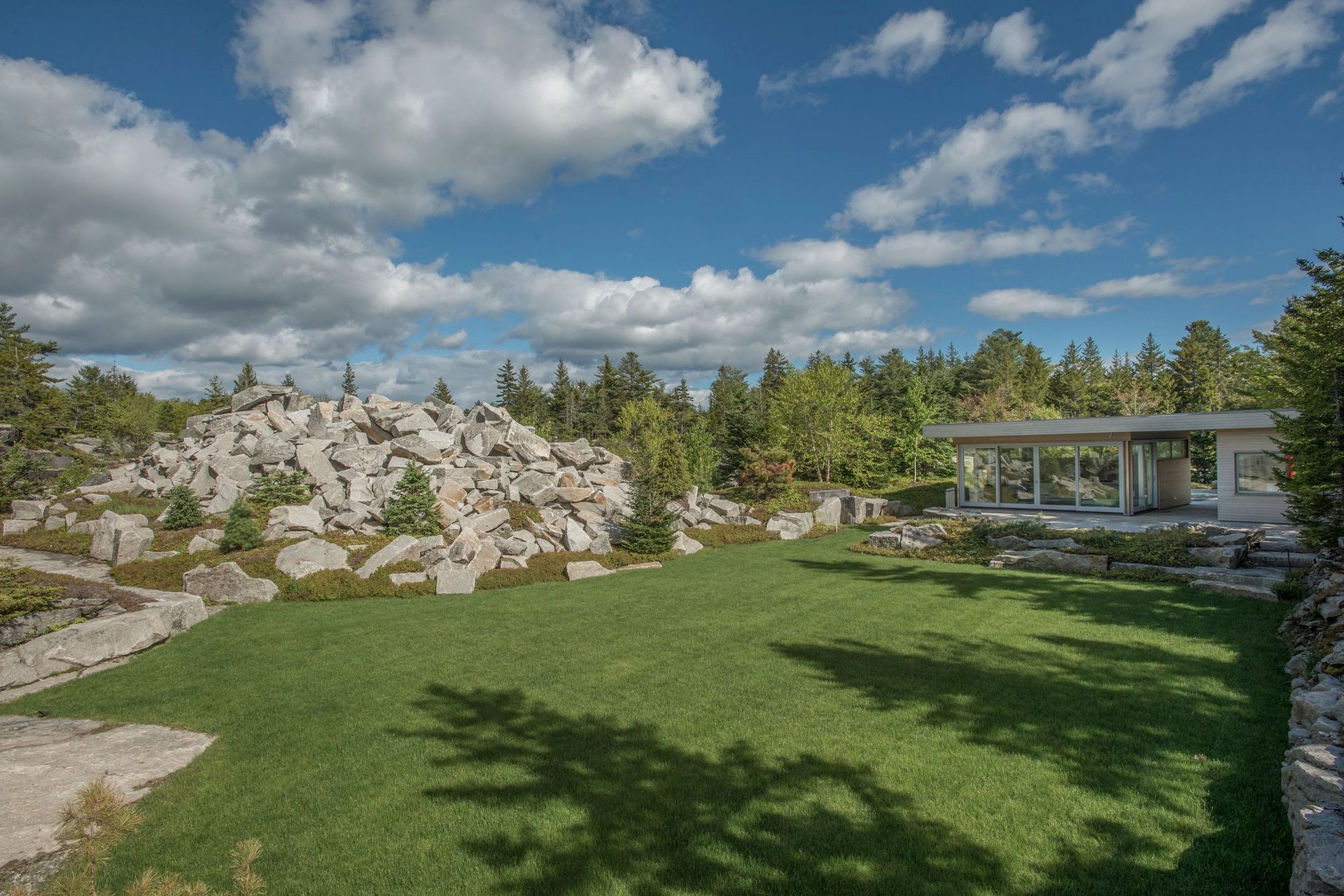 KenWoisardElliottandElliottPavilioninaQuarry4.jpg