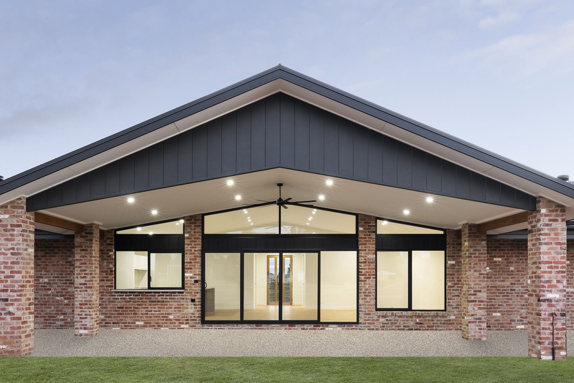 LP17618JarramWay395-Copy.jpg