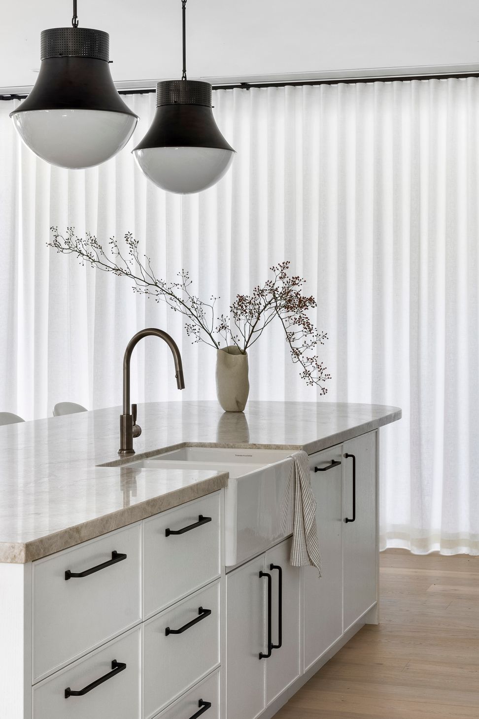 Lake-Boga-Residence-Kitchen-Interior.jpg