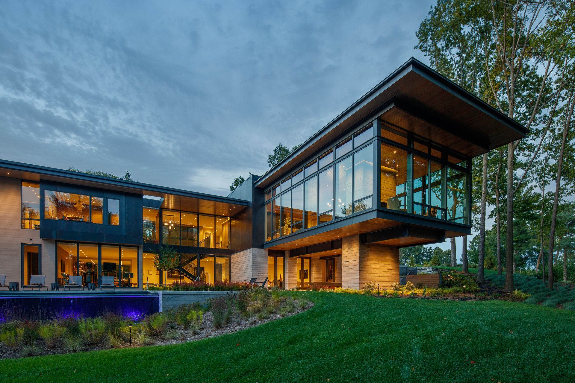 Lucid-Architecture-Hidden-Lakes-9990-2.jpg