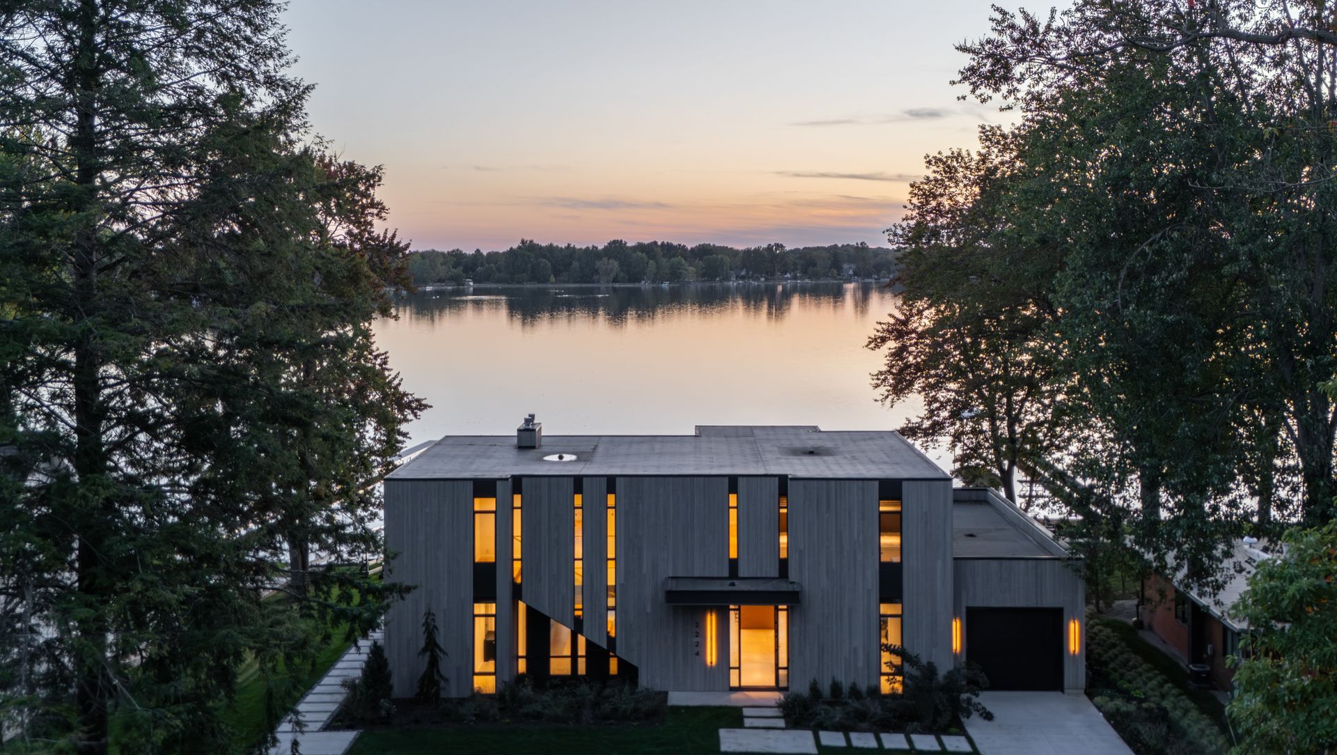 Hutchins Lake Residence banner