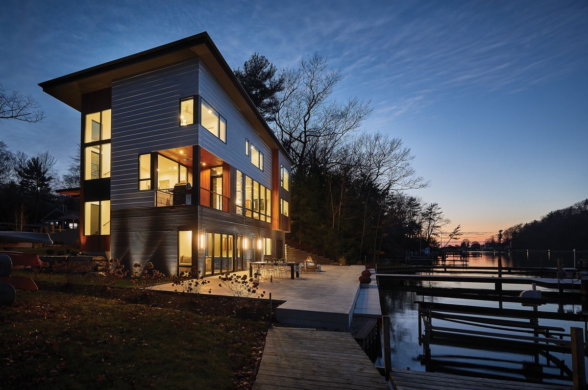 Pigeon Lake Residence