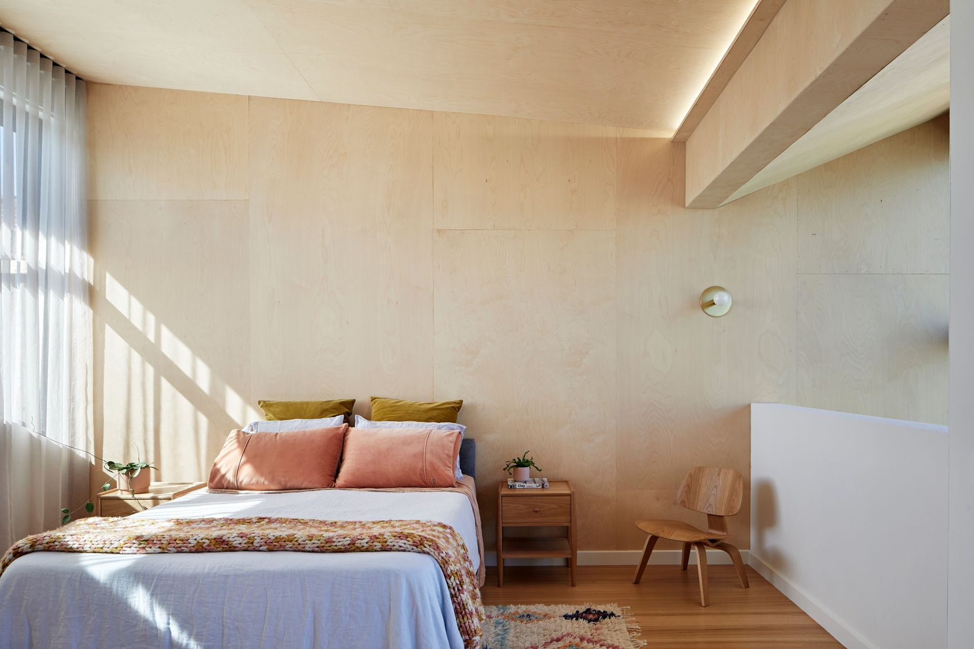 Peekaboo House