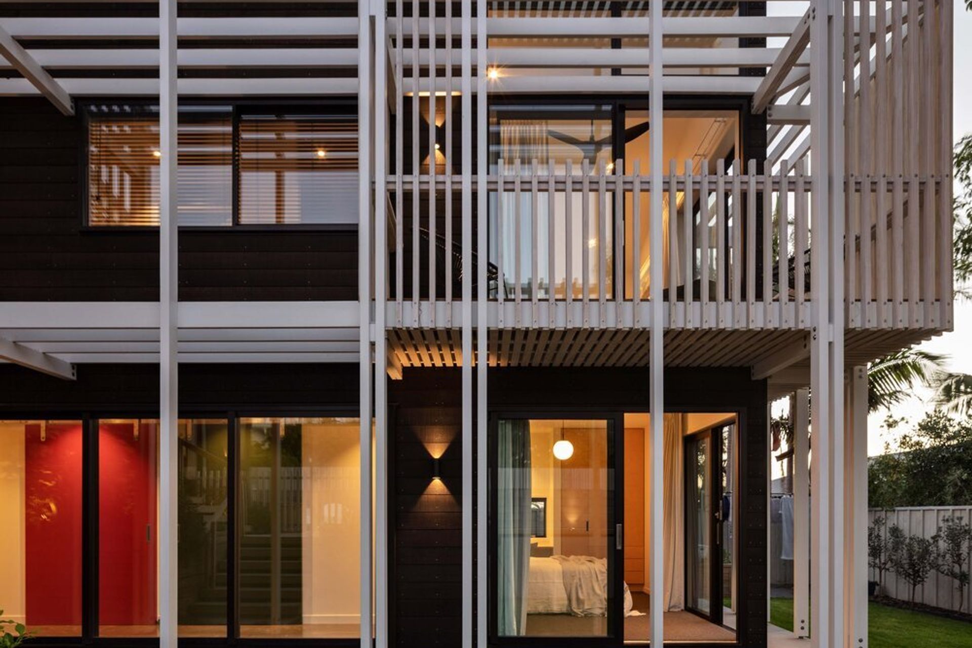 Zonnerbries House