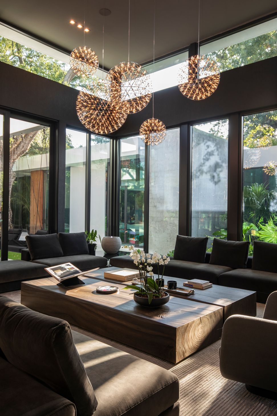 OAKS-Residence-by-SDH-Studio-Photo-by-Robin-Hill-c-HI-RES-72-ap-compressed.jpg