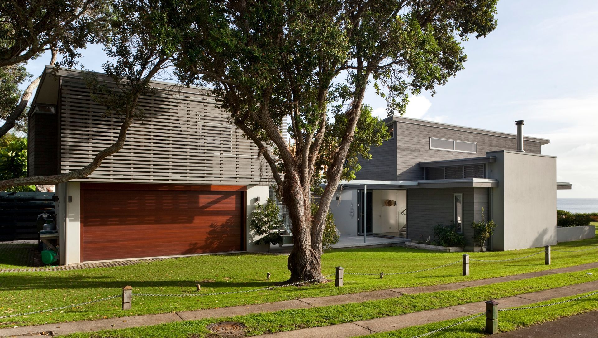 Onetangi Beach House banner