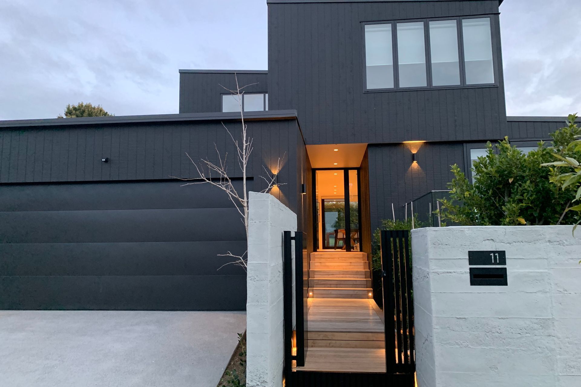 Black House