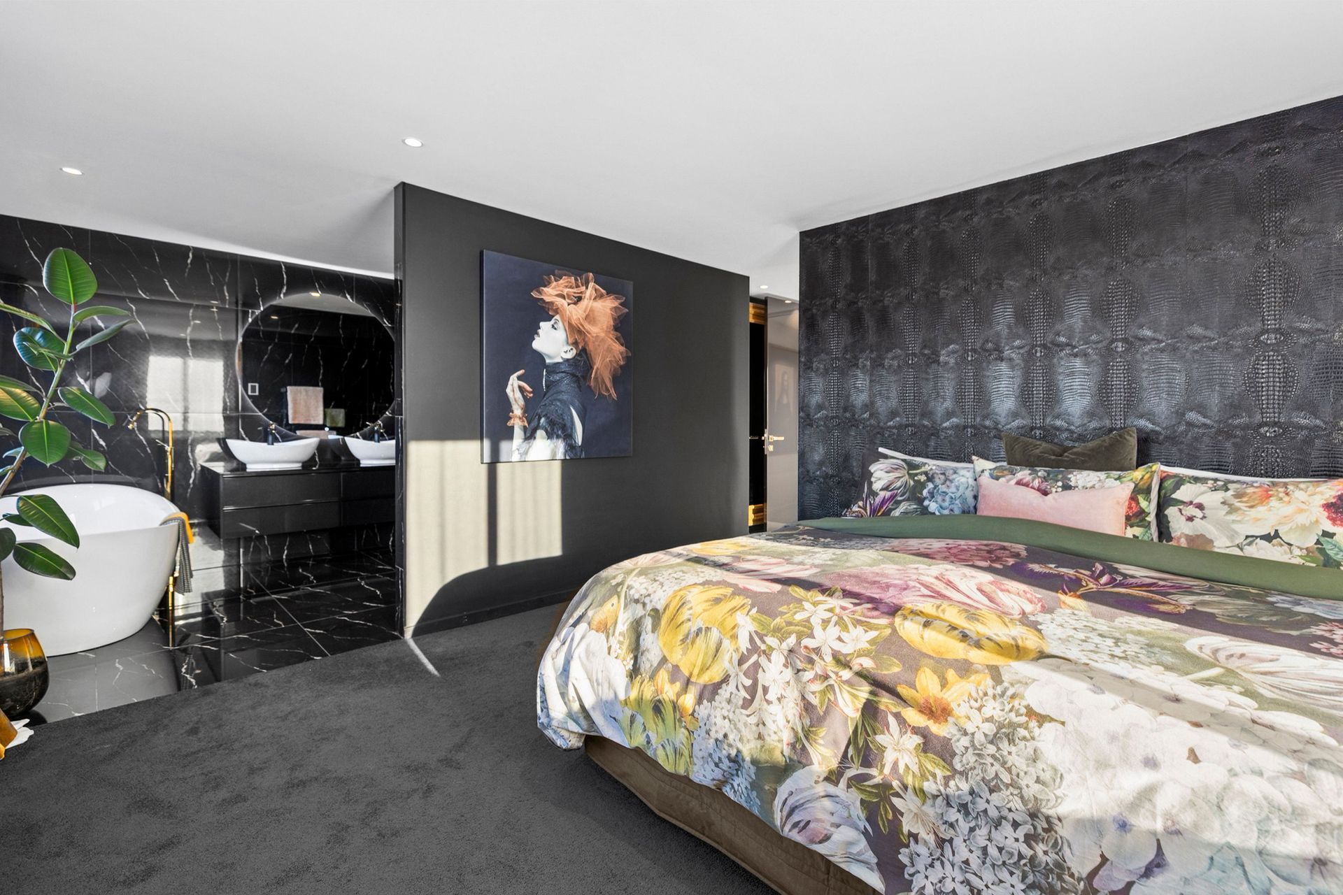 SAWIPIdiamondhouseimage16.JPG