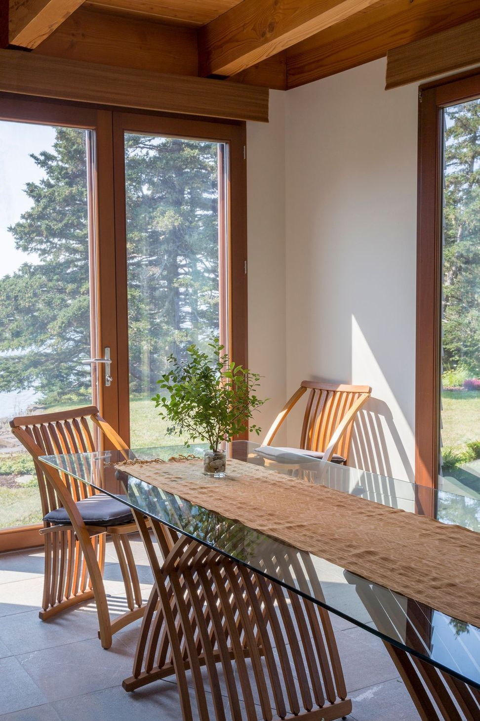 ShoshannahWhite-ToneeHarbertElliottArchitectsHouseonDeepCove08.JPG