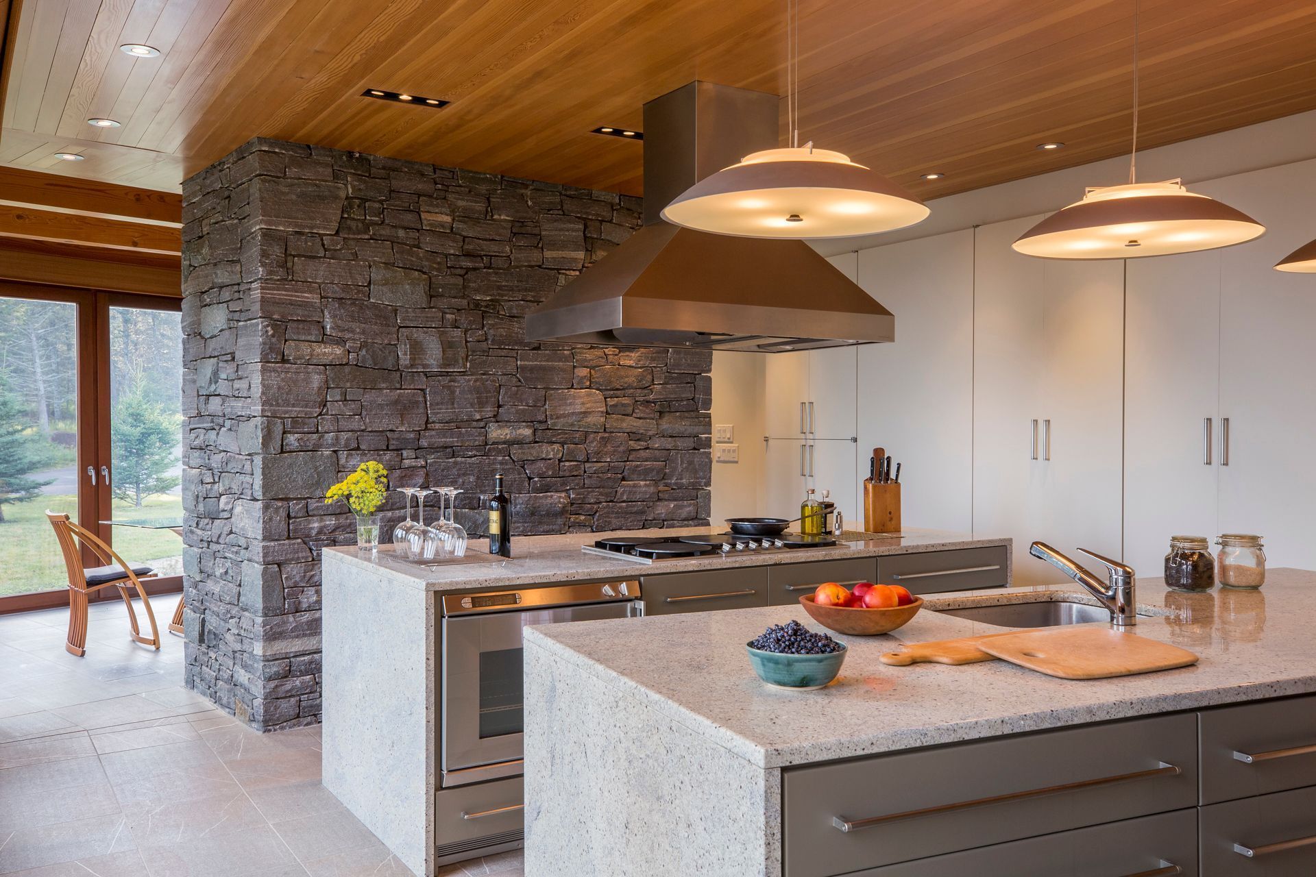 ShoshannahWhite-ToneeHarbertElliottArchitectsHouseonDeepCove10.JPG