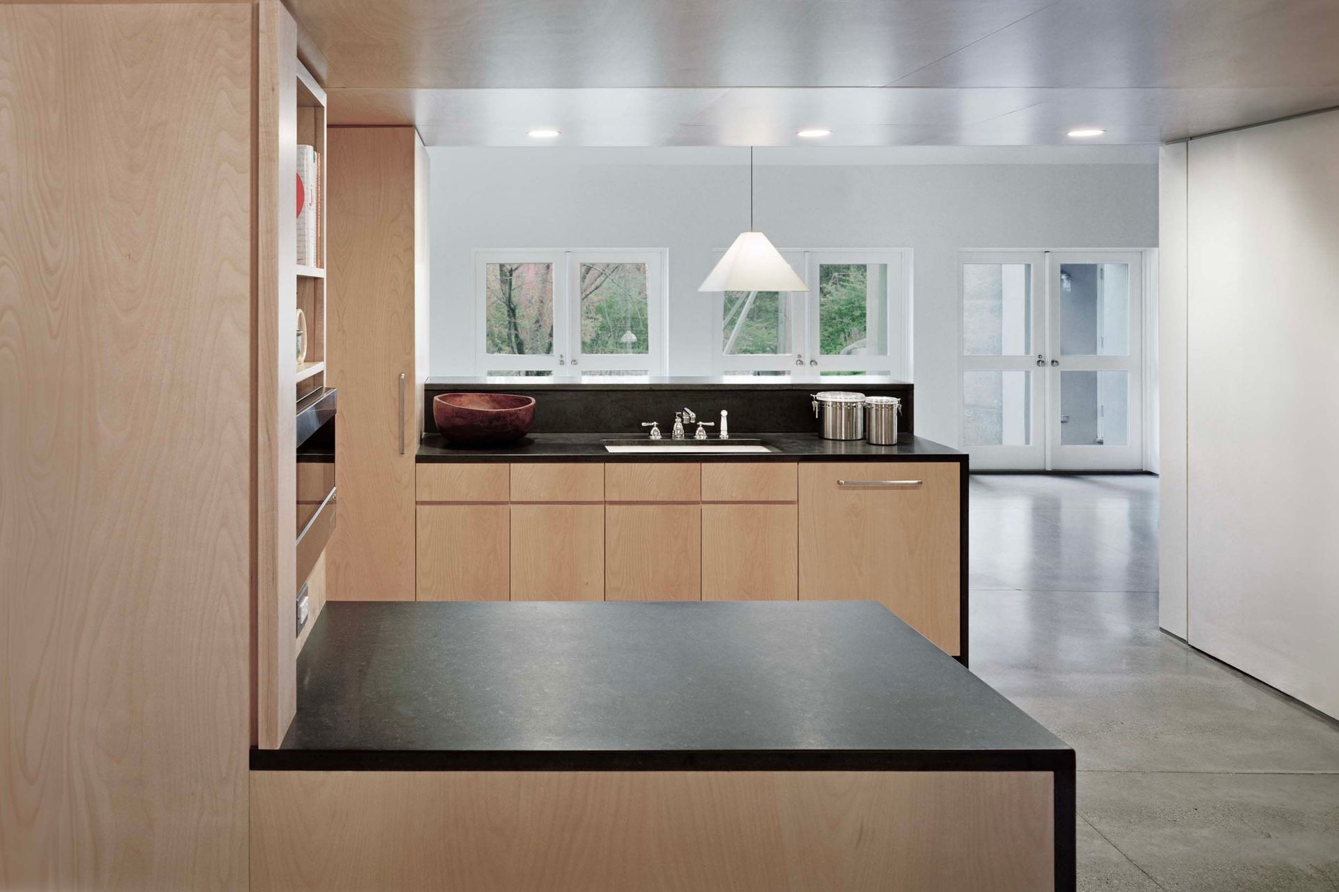 SpechtNovak-ModernBarn-MichaelMoran-Interior06.jpg