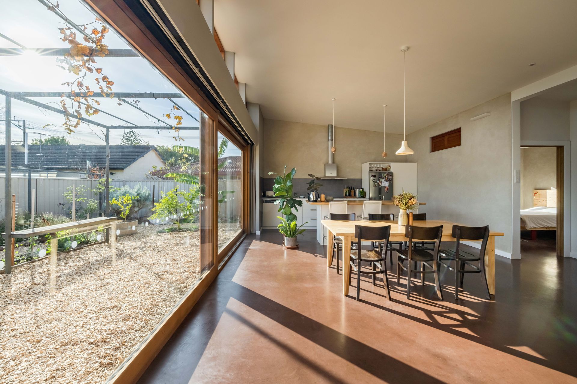 Warratah Home