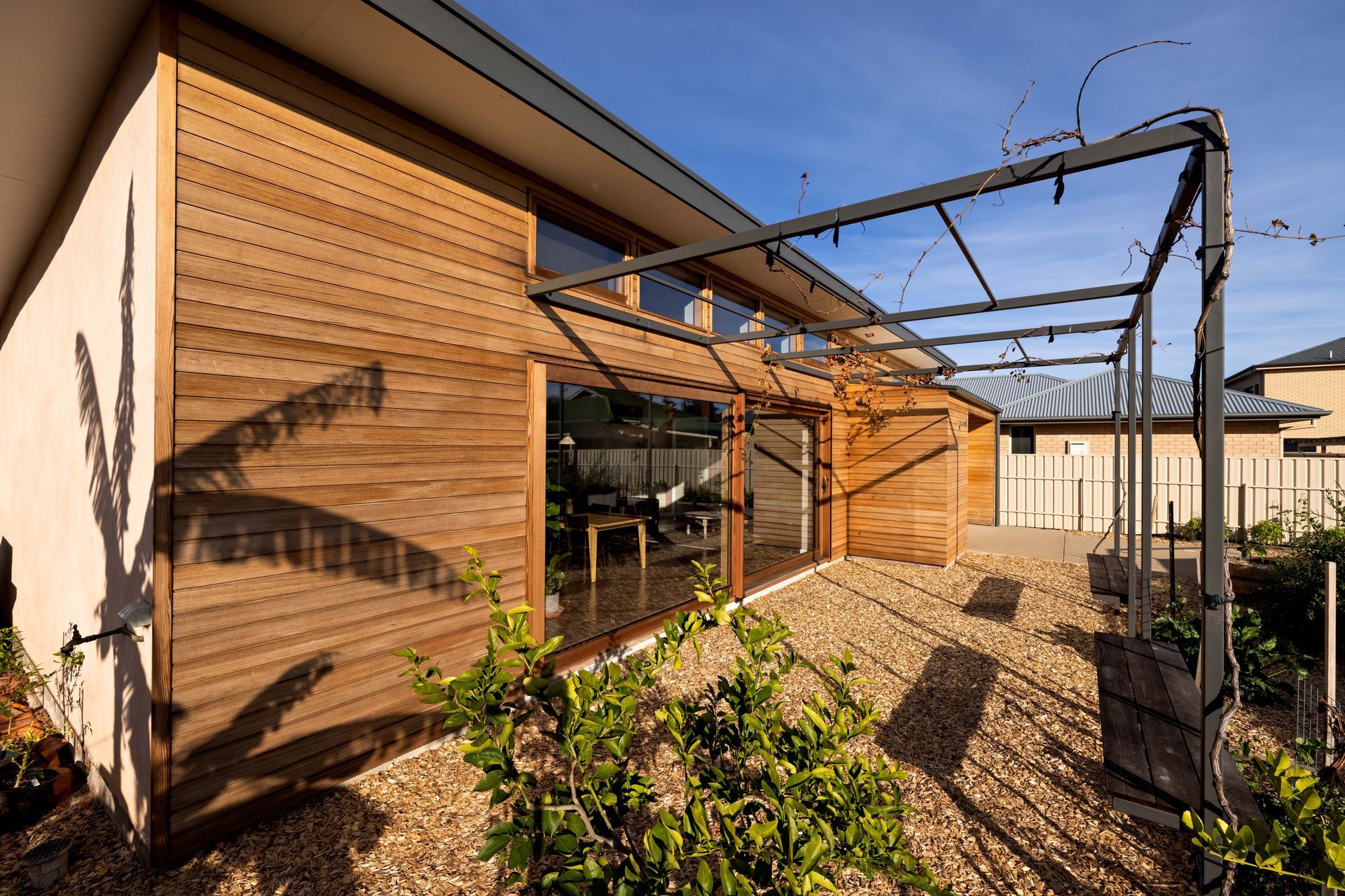 Warratah Home