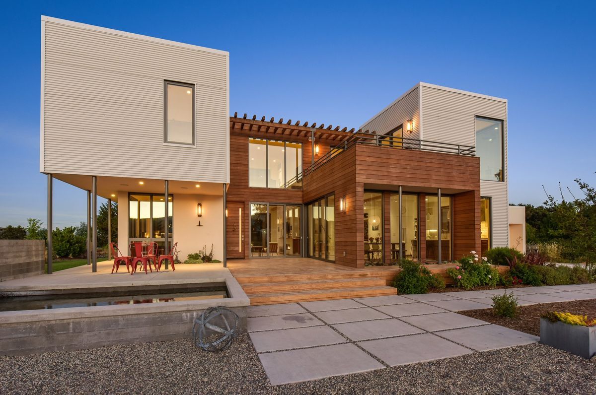 LJ House