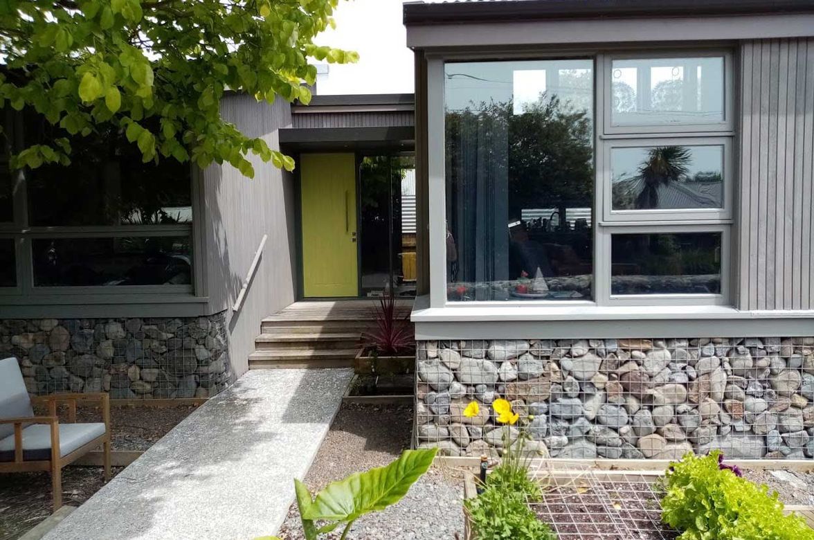 Waikanae active solar home
