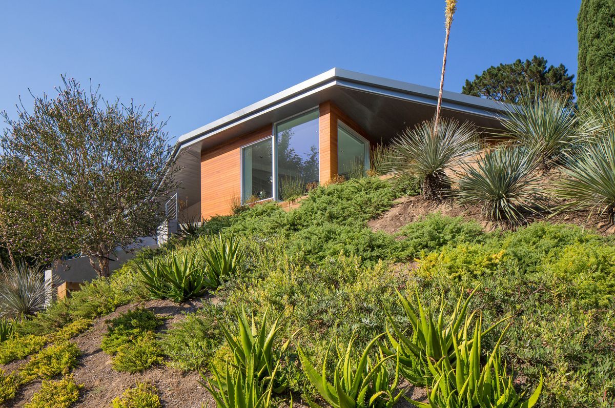 Fold View House
