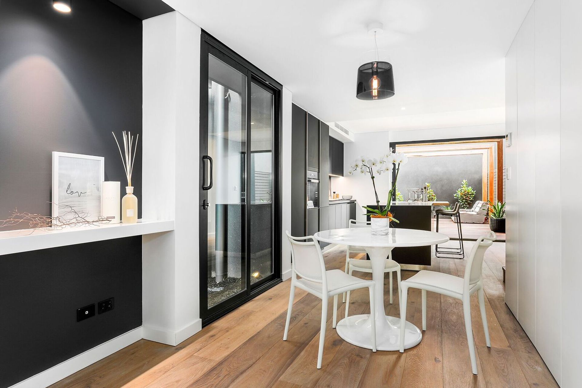 Rozelle 1
