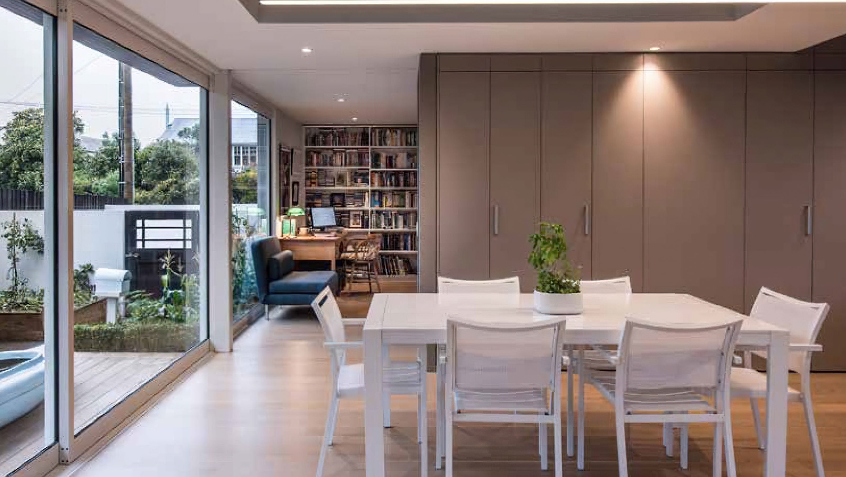 Ellis Residence