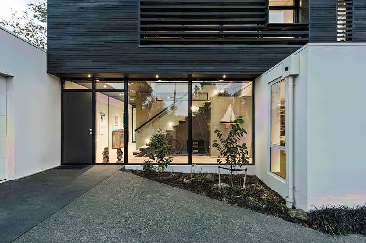 Ellis Residence