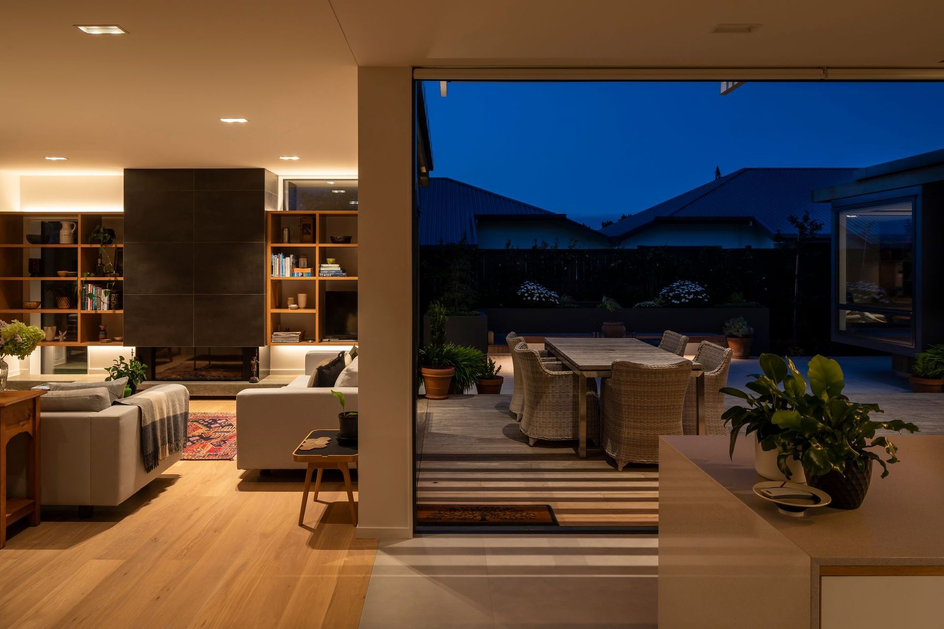 In order to maximise the square meterage, unnecessary circulation areas, such as corridors, have been eliminated to create a seamless transition between rooms and indoor and outdoor spaces.