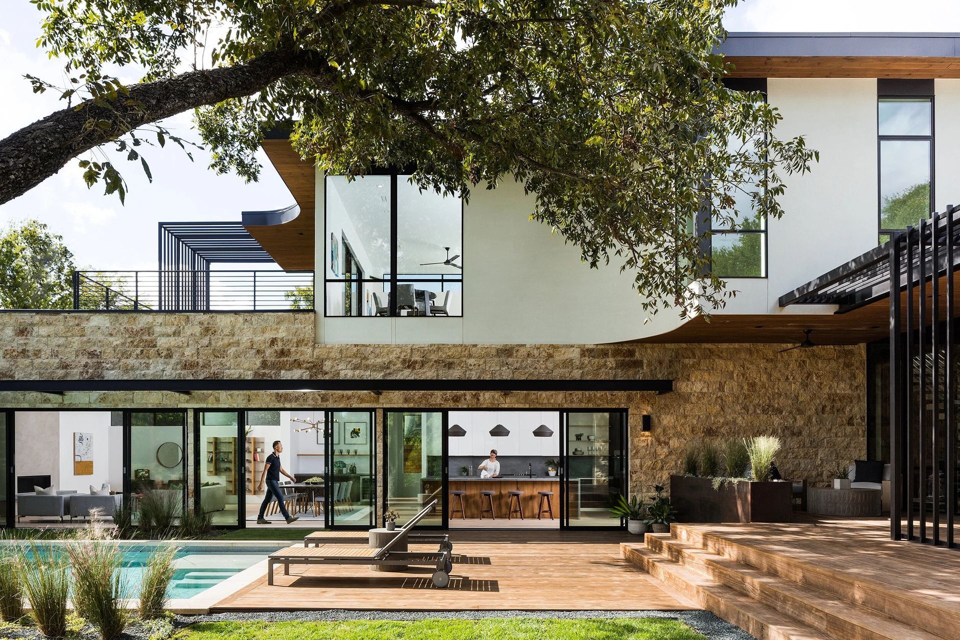 imgi3918-coxist-studio-oct-2019-jake-holt-photo-hi-res.jpg