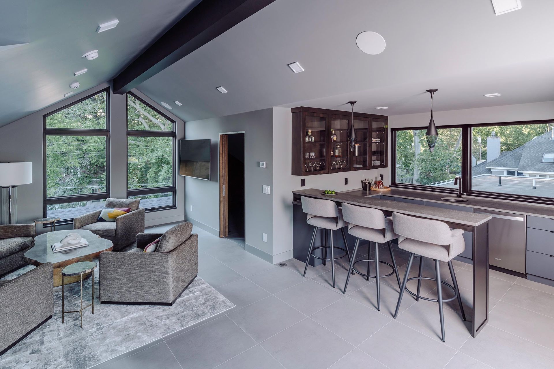 minnesota-contemporary-architecture-bonus-room.jpg